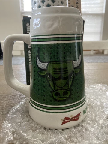 CHICAGO BULLS BUDWEISER ST. PATRICKS DAY MUG STEIN NEW With Box Cover