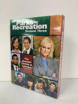 PARKS AND RECREATION SEASON THREE (DVD 2011) - BRAND NEW SEALED -SHIP FREE - Image 1 of 3
