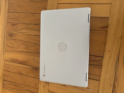 Portátil Chromebook Sliver usado  Foto 1 de 2