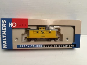 Walthers scala HO RTR C & O Chesapeake & Ohio 25' Wood Caboose #90747 nuovo con scatola - Foto 1 di 4