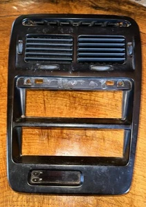 NISSAN 300ZX Z32 90-96 CENTER DASH A/C HEATER VENTS RADIO BEZEL TRIM OEM - Picture 1 of 6