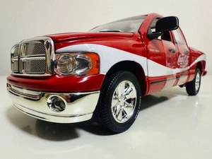 JL Johnny Lightning / '03 Dodge Ram PickUp CocaCola 1/24 - Picture 1 of 7