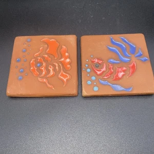 Azulejos de cerámica de colección raros Catalina Island pescado rojo arcilla - Imagen 1 de 5