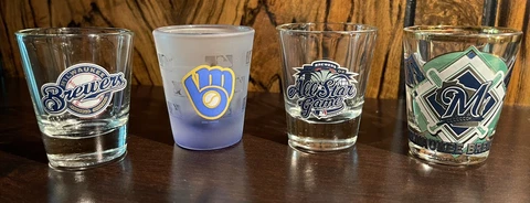 UNIQUE Set Of 4 Milwaukee Brewers Shot Glasses Collection Great Condition Cover