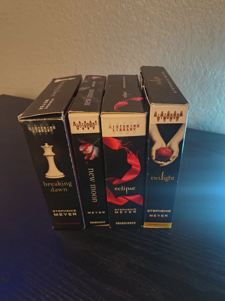 Twilight Saga Stephanie Meyer Audiobook CD Complete Series Unabridged 1-4 52disc - Image 1 of 4