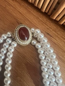 Vintage Multi 3 Strand Pearl Necklace Gold Tone Ruby /Amber Style Clasp Art Deco - Picture 1 of 7