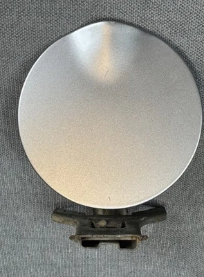 2002-2009 Chevrolet Trailblazer GMC Envoy Fuel Gas Door Filler Lid Silver OEM - Image 1 of 4