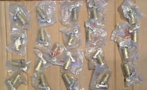 DEAL!!!  NOS Lot of (21) Clippard Valves With Roller Activator (cannot find MPN) - Picture 1 of 4