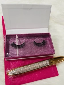 eyelashes and 2 In 1 Eyeliner And Glue Pen - Picture 1 of 2