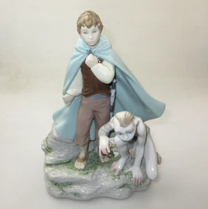 Lladro Frodo and Gollum Ltd Edition Figurine No 119/500 (Retired) No 8053 - Picture 1 of 5