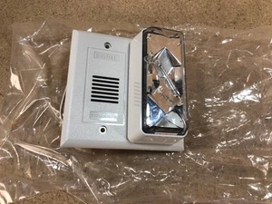 Edwards 6536-G5, mini strobo corno, 24VDC, lente trasparente - nuovo senza scatola - Foto 1 di 2