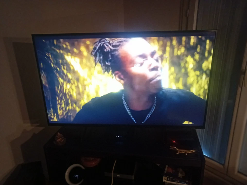 Televiseur sony 4K UltraHDR10 3D speciale pr les consoles dernieres Generation - Photo 1/4