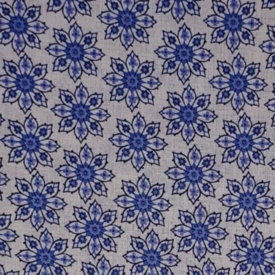 Tela floral azul periwinkle todo algodón por yarda por yarda Foto 1 de 4