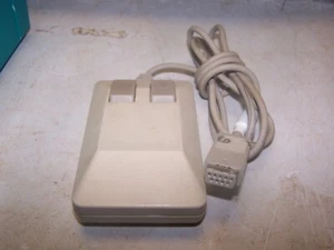 Mouse tanque Commodore Amiga 500 - Imagen 1 de 2