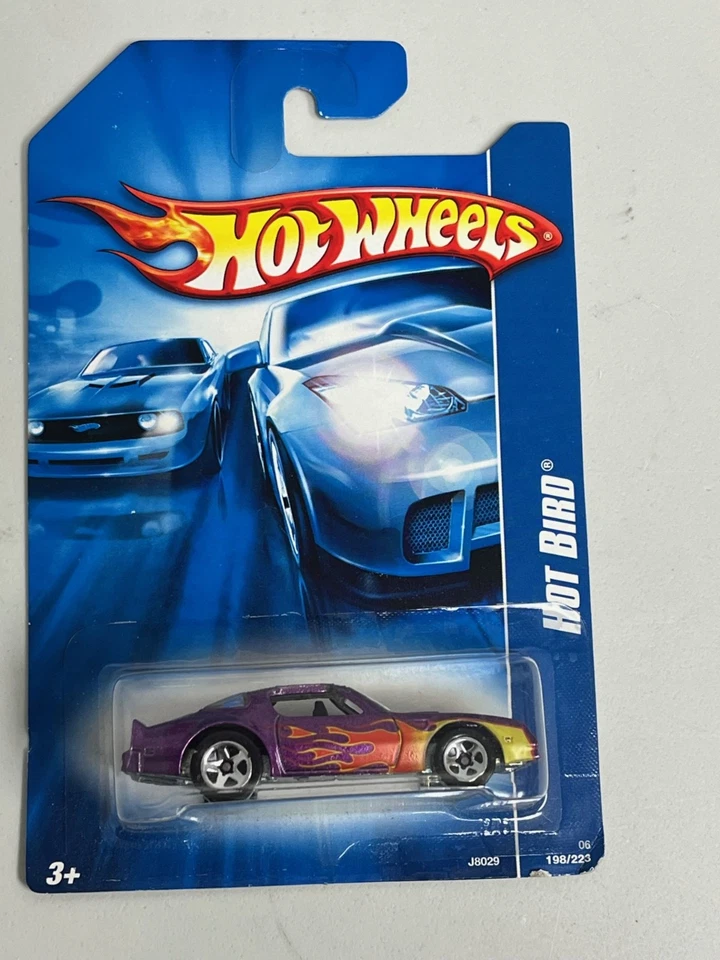 Hot Wheels 2007 All Stars Hot Bird en púrpura y llamas 5SP #198/223 A123 Foto 1 de 2