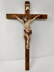20" Wooden Crucifix - Rustic Cross - Red Cloth - Fine Oil Paints - Woodcarving - Picture 1 of 7