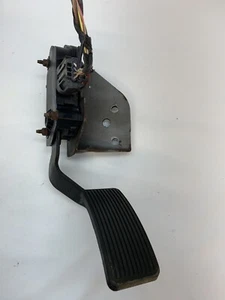 2005-2007 F250 Electronic Diesel Throttle Accelerator Pedal Assembly Factory OEM - Picture 1 of 10