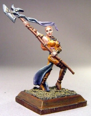 Magnificent Egos Kalysa, Female Weapons Master by 5th Field Fantasy Miniatures — 第 1/2 张图片