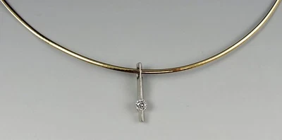 Collar estilo gargantilla diamante VVS italiano platino oro 14K y moderno con colgante Foto 1 de 4