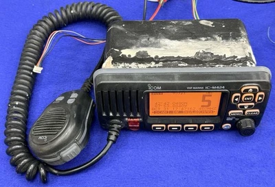 Icom IC-M424 DSC VHF Radio Transceiver -Black- Clear MMSI- Tested & Working - Image 1 of 4