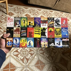Broadway Musicals 1000-teiliges Panorama-Puzzle 39 Zoll x 13 Zoll Re-Marks Made in USA - Bild 1 von 4