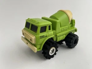 STOMPER 4X4 Lime GREEN REDI-MIX CEMENT TRUCK SCHAPER Construction - Picture 1 of 7