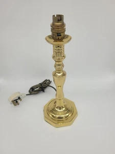 Messing Achteckige Tischlampe Vintage Beistelllampe Atemberaubender Kerzenständer Stil  - Bild 1 von 10
