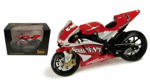 IXO RAB080 Yamaha YZR-M1 MotoGP 2004 - Carlos Checa 1/24 Scale - Picture 1 of 1