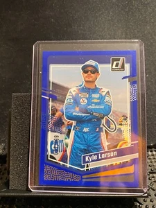 Kyle Larson 2024 Donruss - Base - Blue - #27/199 - Card #26 - Picture 1 of 2