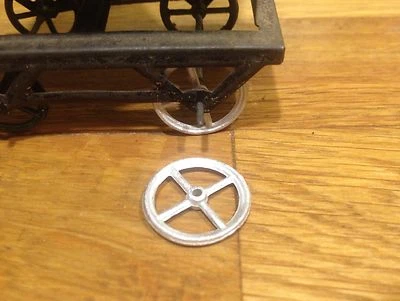 Roue à 4 barreaux 17mm pour Wagons train plancher ancien CR Charles Rossignol - Photo 1/4