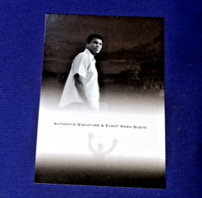 2012 LEAF SPORT MUHAMMAD ALI THE GREATEST  AUTOGRAPH GLOVE  ERROR PROOF AUTO - Image 1 of 2