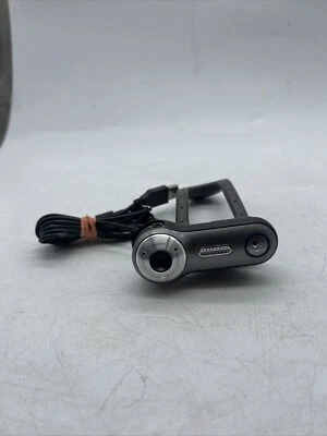 Logitech V-UAR33 861304-0000 USB Wired 1.3 Megapixel QuickCam Fusion Webcam. a - Image 1 of 4