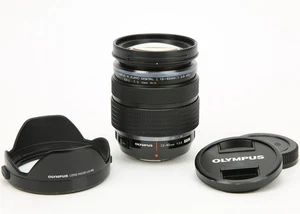 Olympus M.Zuiko Digital ED 12-40mm f/2.8 PRO Wide to Portrait-Length Zoom Lens - Picture 1 of 7