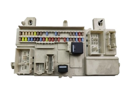 Scatola fusibili centralina BSI VOLVO C30 S40 II V50 C70 31268178 - Immagine 1 di 4