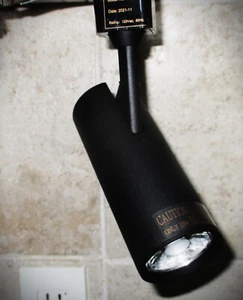 Satco 10 Watt LED Commercial Track Head Black Cylinder 24° Beam Angle - TH602 - Picture 1 of 9