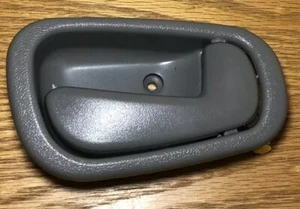 83640 Chevrolet Prizm Front Passenger Side Interior Replacement Door Handle - Bild 1 von 6