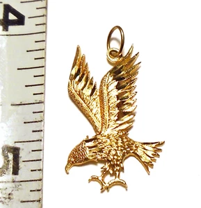 COLGANTE ÁGUILA 14k DE COLECCIÓN 1 1/8" con Paca ORO MACIZO Firmado CORAZÓN O 14K 1.29 Gr - Imagen 1 de 3