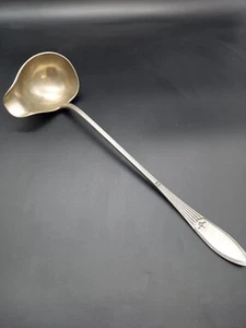 Große Suppenkelle, Soßenkelle, Suppenschöpfer -Design:Jugendstil/Art Déco- Lilie - Bild 1 von 17