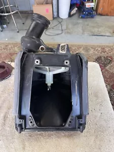 2001 Yamaha WR426F Air Box Airbox Cleaner Filter Assembly 5JG-14401-00-00 5b3 - Picture 1 of 7