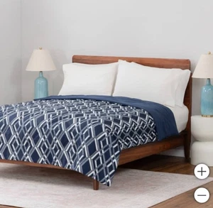 Berkshire, Fischgrät Mikrofaser Daunen Alternative Decke | Farbe wählbar - Twin - Bild 1 von 24