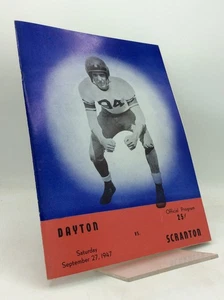 AUTOGRAPHED FOOTBALL PROGRAM FOR UNIVERSITY OF DAYTON FLYERS - 1947 - Dick Dahn - Imagen 1 de 5