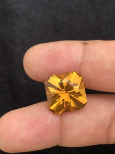 13.15 Carat Beautiful Fancy Cut Citrine from Brazil for jewellery, for ring - Picture 1 of 6