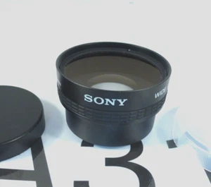 Sony Wide Conversion Lens X0.7 VCL-0746B - 46mm refm - Picture 1 of 6