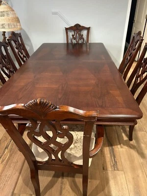 antiguo juego de comedor.  detalle único Foto 1 de 4