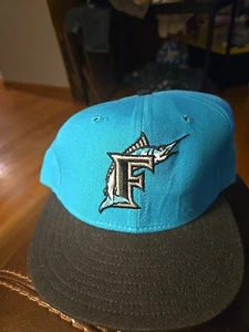 Vintage Florida Marlins (Fitted Size: 7 1/4) Cap / Hat 1990s Sports Specialities - Picture 1 of 5