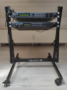 Roland JV 880 Synthesizer + S 330 Sampler + Monacor Rack + EXTRAS im Paket - Bild 1 von 17