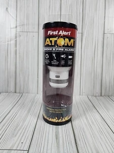 First Alert ATOM Smoke & Fire Alarm 10 Year Maximum Protection P1000 New! - Picture 1 of 4