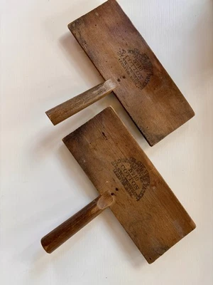 L. S. Watson & Co. Old Whittemore Patent No. 10 Carding Combs Set - Image 1 of 4