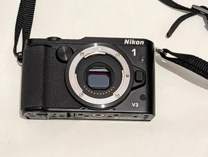 Nikon 1 V3 18.4MP Mirrorless Digital Camera Body Only - Picture 1 of 5