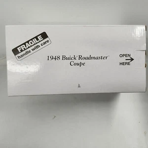 Danbury Mint 1948 Buick Roadmaster Coupe 1/24 - Picture 1 of 3